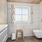 Lovely Within Walking Distance To The Sea 度假居