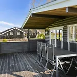 Lovely Within Walking Distance To The Sea Brenderup