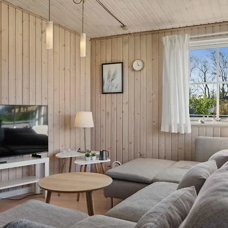 Lovely Within Walking Distance To The Sea Dom wakacyjny