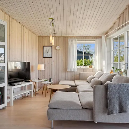 Lovely Within Walking Distance To The Sea Сasa de vacaciones Brenderup